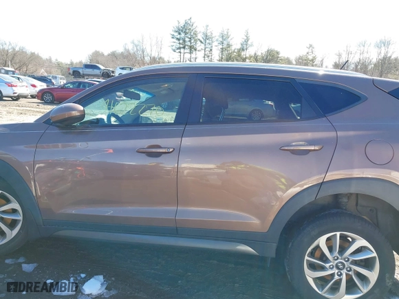 2016 Hyundai Tucson SE with VIN KM8J3CA4XGU063653, listed as a IAAI auction lot 41622270 with 103,270 mi miles. Bid and sale history available at carsss.com. Image 14.