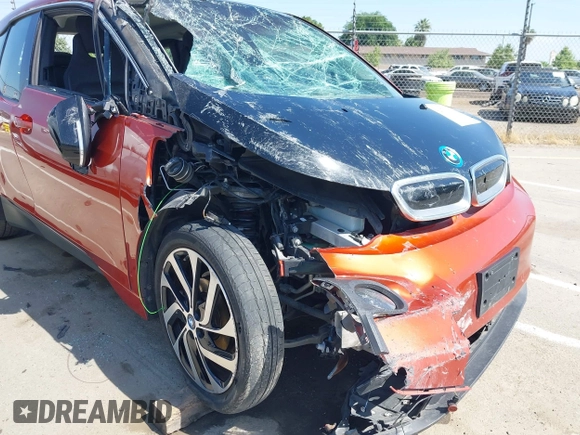 2015 BMW i3 z VIN WBY1Z4C52FV502771, wystawiony jako IAAI lot #42174110 z przebiegiem 131 737 mil mil oraz . Historia ofert i sprzedaży dostępna na DreamBid. Obrazek 6.
