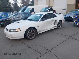 2001 Ford Mustang GT Deluxe with VIN 1FAFP42XX1F112123, listed as a IAAI auction lot 41343901 with 229,729 mi miles. Bid and sale history available at carsss.com. Image 17.