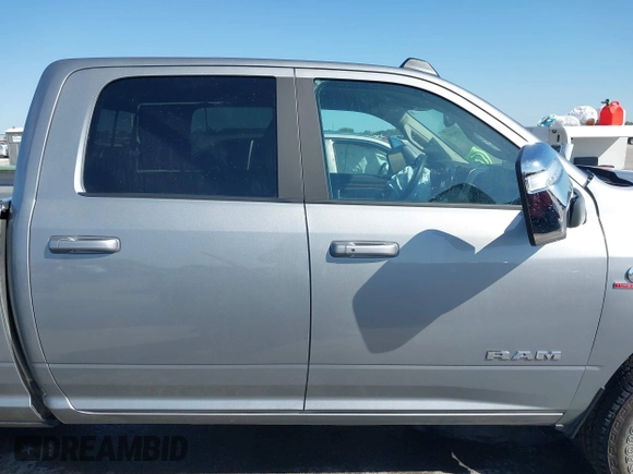 2024 Ram 2500 Laramie с VIN 3C6UR5FL4RG367117, выставлен на аукционе IAAI как лот 41990892 с пробегом 14 238 миль миль и . История ставок и продаж доступна на DreamBid. Изображение 13.