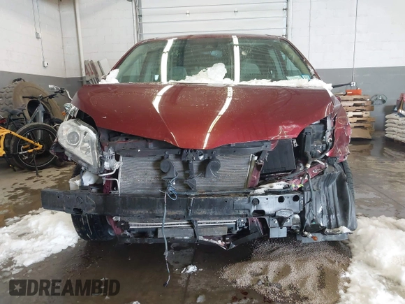2019 Toyota Sienna LE Auto Access Seat with VIN 5TDKZ3DC9KS015195, listed as a IAAI auction lot 41586900 with 74,132 mi miles and . Bid and sale history available at DreamBid. Image 6.