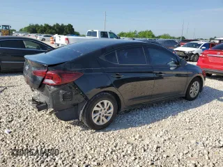 2020 Hyundai Elantra SE z VIN 5NPD74LFXLH498283, wystawiony jako Copart lot #56732845 z przebiegiem 68 079 mil mil oraz Szkoda całkowita • Salvage title. Historia ofert i sprzedaży dostępna na DreamBid. Obrazek 3.