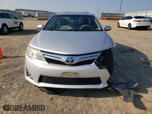 2012 Toyota Camry XLE z VIN 4T1BD1FKXCU007915, wystawiony jako Copart lot #60313605 z przebiegiem 186 574 mil mil oraz Szkoda całkowita • Salvage title. Historia ofert i sprzedaży dostępna na DreamBid. Obrazek 5.