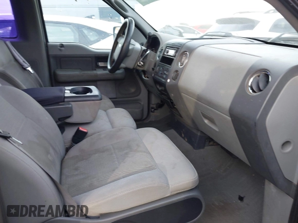 2006 Ford F-150 STX with VIN 1FTRF02W16KD06001, listed as a IAAI auction lot 40944994 with 166,443 mi miles. Bid and sale history available at carsss.com. Image 5.