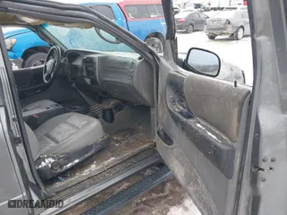 2004 Ford Ranger XL Fleet with VIN 1FTZR45E64PA48639, listed as a IAAI auction lot 41320781 with 231,928 mi miles. Bid and sale history available at carsss.com. Image 5.