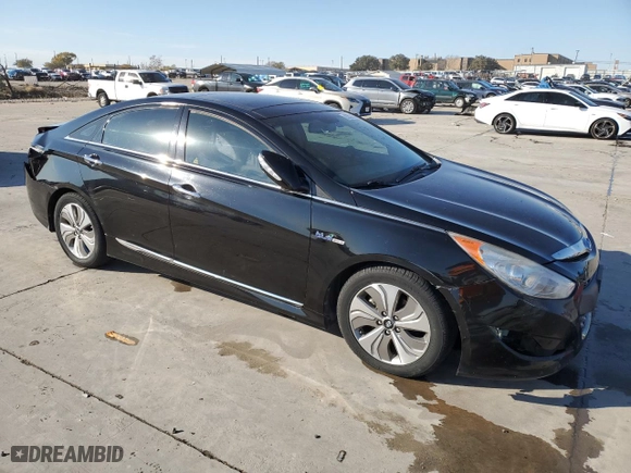 2013 Hyundai Sonata Hybrid Limited w/Panoramic Sunroof Pkg with VIN KMHEC4A45DA067808, listed as a Copart auction lot 83550364 with 105,604 mi miles and Clean Title. Bid and sale history available at carsss.com. Image 4.