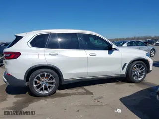 2019 BMW X5 xDrive40i with VIN 5UXCR6C57KLK80268, listed as a IAAI auction lot 41582457 with 85,682 mi miles. Bid and sale history available at carsss.com. Image 13.
