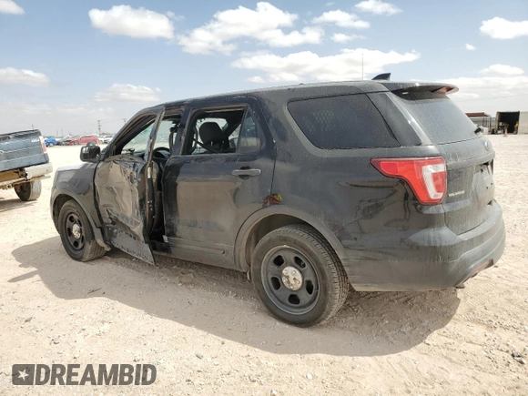2017 Ford Police Interceptor Utility z VIN 1FM5K8AT7HGD60193, wystawiony jako Copart lot #46113325 z przebiegiem 135 014 mil mil oraz Szkoda całkowita • Salvage title. Historia ofert i sprzedaży dostępna na DreamBid. Obrazek 2.