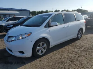 2015 Toyota Sienna LE AAS with VIN 5TDKK3DC4FS530826, listed as a Copart auction lot 61614295 with 89,973 mi miles and Salvage title. Bid and sale history available at DreamBid. Image 1.