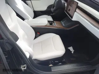 2022 Tesla Model S with VIN 5YJSA1E54NF476793, listed as a IAAI auction lot 41204340 with 27,382 mi miles. Bid and sale history available at carsss.com. Image 5.