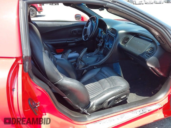 2000 Chevrolet Corvette with VIN 1G1YY22G6Y5109295, listed as a IAAI auction lot 42138673 with 135,318 mi miles and . Bid and sale history available at DreamBid. Image 5.
