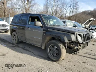 2013 Jeep Patriot Sport with VIN 1C4NJPBA3DD158736, listed as a Copart auction lot 86260224 with 199,492 mi miles and Salvage Title. Bid and sale history available at carsss.com. Image 4.