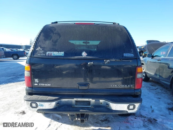 2001 Chevrolet Tahoe LS with VIN 1GNEK13T01J116989, listed as a IAAI auction lot 41871390 with 265,541 mi miles. Bid and sale history available at carsss.com. Image 16.