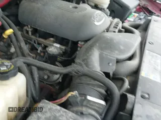 2007 Chevrolet Silverado 1500 LT1 z VIN 1GCEC19Z47Z206917, wystawiony jako IAAI lot #42555250 z przebiegiem 401 018 mil mil oraz . Historia ofert i sprzedaży dostępna na DreamBid. Obrazek 13.