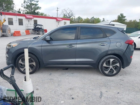 2016 Hyundai Tucson Limited with VIN KM8J33A27GU245096, listed as a IAAI auction lot 41961905 with 101,195 mi miles. Bid and sale history available at carsss.com. Image 14.