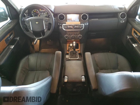 2010 Land Rover LR4 HSE with VIN SALAG2D47AA532147, listed as a Copart auction lot 52232085 with 110,797 mi miles and Clean title. Bid and sale history available at DreamBid. Image 8.