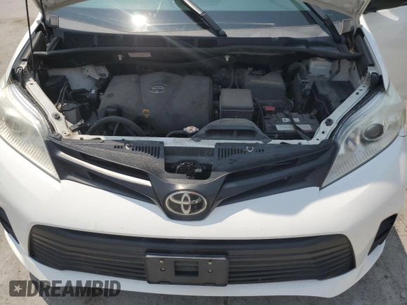 2020 Toyota Sienna L with VIN 5TDZZ3DC3LS048466, listed as a Copart auction lot 60680855 with 229,591 mi miles and Clean title. Bid and sale history available at DreamBid. Image 12.