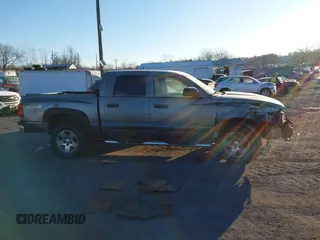 2006 Dodge Dakota SLT with VIN 1D7HW48K56S699157, listed as a IAAI auction lot 41333140 with 273,055 mi miles. Bid and sale history available at carsss.com. Image 13.