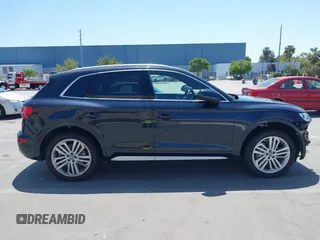 2018 Audi Q5 Prestige z VIN WA1CNAFY1J2199545, wystawiony jako IAAI lot #42342044 z przebiegiem 16 098 mil mil oraz . Historia ofert i sprzedaży dostępna na DreamBid. Obrazek 14.