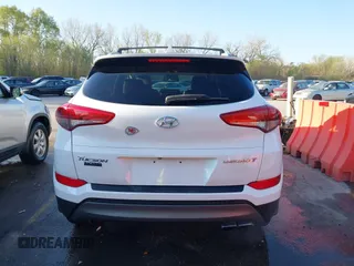 2016 Hyundai Tucson Limited with VIN KM8J33A29GU051038, listed as a IAAI auction lot 41995825 with 97,775 mi miles. Bid and sale history available at carsss.com. Image 16.