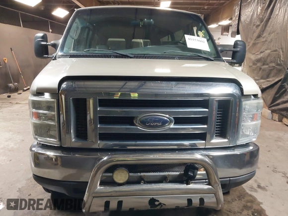 2008 Ford Econoline Passenger XL with VIN 1FBNE31L88DA50347, listed as a IAAI auction lot 41153602 with Not Provided miles. Bid and sale history available at carsss.com. Image 11.