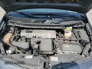 2016 Toyota Prius Two z VIN JTDZN3EUXGJ054531, wystawiony jako Copart lot #59105225 z przebiegiem Nie podano mil oraz Czysty tytuł • Clean title. Historia ofert i sprzedaży dostępna na DreamBid. Obrazek 11.