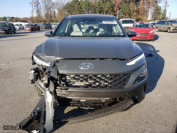 2023 Hyundai Kona SE with VIN KM8K22AB7PU009520, listed as a Copart auction lot 83563934 with 28,561 mi miles and Salvage Title. Bid and sale history available at carsss.com. Image 5.