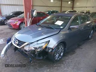 2018 Nissan Altima SV with VIN 1N4AL3AP3JC220232, listed as a IAAI auction lot 42037929 with 54,908 mi miles and . Bid and sale history available at carsss.com. Image 18.