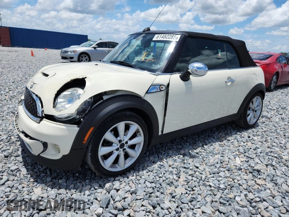 2015 MINI Convertible S с VIN WMWZP3C50F2A91635, выставлен на аукционе Copart как лот 61482285 с пробегом 105 437 миль миль и Списание • Salvage title. История ставок и продаж доступна на DreamBid. Изображение 1.
