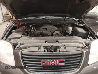 2010 GMC Yukon SLT with VIN 1GKUKCE08AR148548, listed as a IAAI auction lot 41994933 with 248,534 mi miles. Bid and sale history available at carsss.com. Image 10.