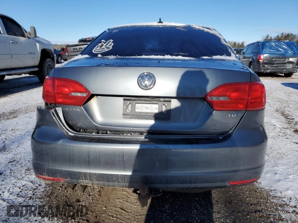 2014 Volkswagen Jetta with VIN 3VWWL7AJ4EM440676, listed as a Copart auction lot 84370904 with 456,495 mi miles and Non repairable. Bid and sale history available at DreamBid. Image 6.