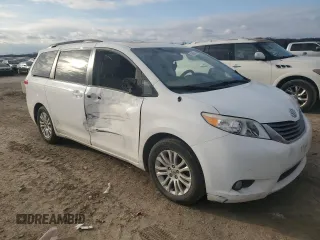 2012 Toyota Sienna XLE AAS with VIN 5TDYK3DC6CS277532, listed as a Copart auction lot 47453945 with 130,451 mi miles and Salvage Title. Bid and sale history available at carsss.com. Image 4.