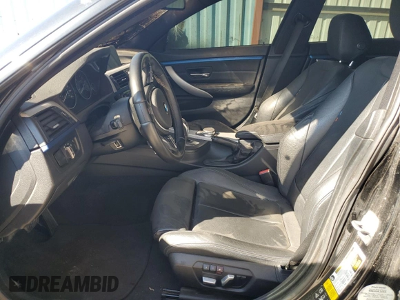 2017 BMW 4 Series 440i xDrive z VIN WBA4E5C31HG189585, wystawiony jako Copart lot #48384445 z przebiegiem Nie podano mil oraz Szkoda całkowita • Salvage title. Historia ofert i sprzedaży dostępna na DreamBid. Obrazek 7.