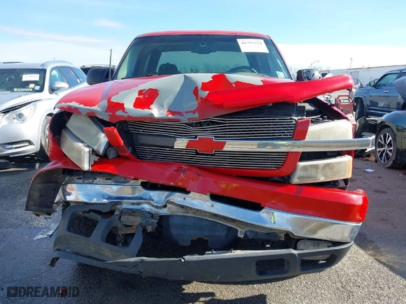 2003 Chevrolet Silverado 2500HD LS with VIN 1GCHK231X3F227601, listed as a IAAI auction lot 41295238 with 218,021 mi miles. Bid and sale history available at carsss.com. Image 12.