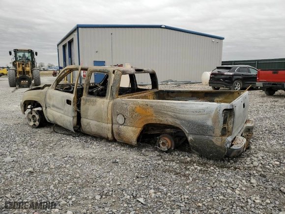 2000 Chevrolet Silverado 1500 LS with VIN 1GCEK19T3YZ359577, listed as a Copart auction lot 48153185 with 0 mi miles and Non Repairable. Bid and sale history available at carsss.com. Image 2.
