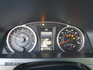 2015 Toyota Camry XLE with VIN 4T1BF1FK9FU883843, listed as a Copart auction lot 52791095 with 127,746 mi miles and Salvage Title. Bid and sale history available at carsss.com. Image 9.