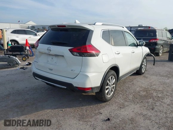 2019 Nissan Rogue SV with VIN KNMAT2MT7KP528124, listed as a IAAI auction lot 41898662 with 70,909 mi miles. Bid and sale history available at carsss.com. Image 4.