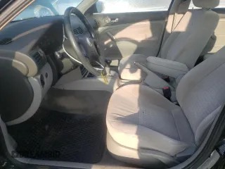1998 Volkswagen Passat z VIN WVWMA63B0WE159272, wystawiony jako Copart lot #68279244 z przebiegiem 162 107 mil mil oraz Szkoda całkowita • Salvage title. Historia ofert i sprzedaży dostępna na DreamBid. Obrazek 7.