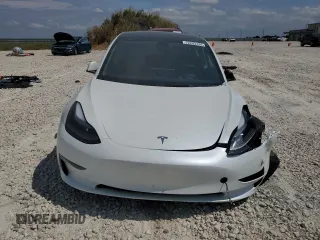 2023 Tesla Model 3 z VIN 5YJ3E1EA1PF608109, wystawiony jako Copart lot #72243744 z przebiegiem 10 165 mil mil oraz Szkoda całkowita • Salvage title. Historia ofert i sprzedaży dostępna na DreamBid. Obrazek 5.