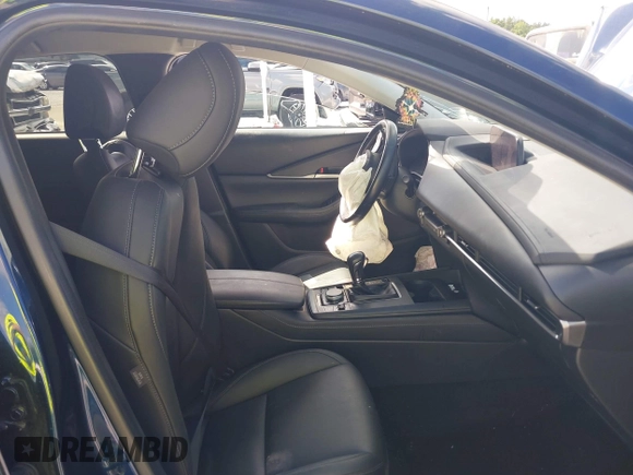 2022 Mazda CX-30 S Select with VIN 3MVDMBBL6NM448268, listed as a IAAI auction lot 42242290 with Not provided miles and . Bid and sale history available at DreamBid. Image 5.