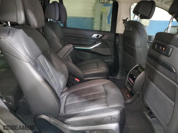 2019 BMW X7 xDrive40i with VIN 5UXCW2C59KL085810, listed as a Copart auction lot 88975505 with 113,891 mi miles and Clean Title. Bid and sale history available at carsss.com. Image 11.