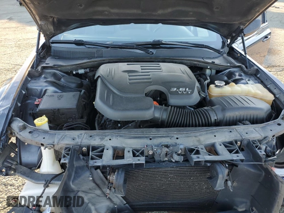 2016 Chrysler 300 S with VIN 2C3CCABG2GH295214, listed as a Copart auction lot 88234435 with 185,133 mi miles and Salvage Title. Bid and sale history available at DreamBid. Image 12.