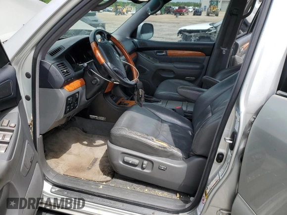2004 Lexus GX 470 with VIN JTJBT20X040051123, listed as a Copart auction lot 56926705 with 258,751 mi miles and Clean Title. Bid and sale history available at DreamBid. Image 7.