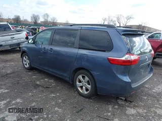 2016 Toyota Sienna LE AAS with VIN 5TDKK3DCXGS734130, listed as a IAAI auction lot 41519212 with 88,137 mi miles. Bid and sale history available at carsss.com. Image 3.