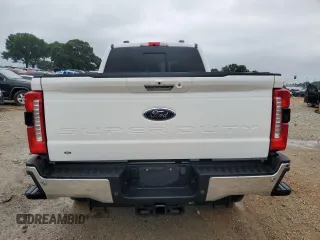2023 Ford F-250 XL z VIN 1FT8W2BT2PED35956, wystawiony jako Copart lot #62242105 z przebiegiem Nie podano mil oraz Nie do naprawy • Non repairable. Historia ofert i sprzedaży dostępna na DreamBid. Obrazek 6.