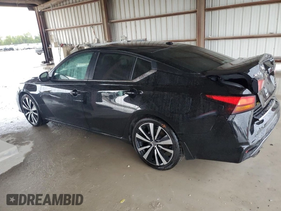 2019 Nissan Altima SR with VIN 1N4AL4CV6KC257701, listed as a Copart auction lot 79072124 with 82,697 mi miles and Salvage Title. Bid and sale history available at carsss.com. Image 2.