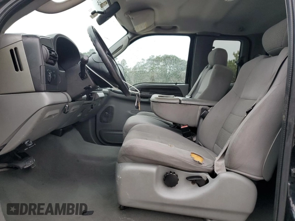 2007 Ford F-250 XL with VIN 1FTSX21P47EA34810, listed as a Copart auction lot 44770375 with 181,801 mi miles and Salvage Title. Bid and sale history available at DreamBid. Image 7.