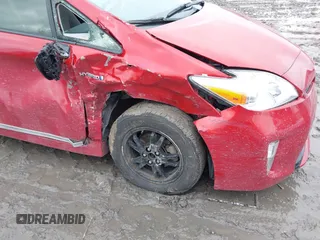 2015 Toyota Prius Four with VIN JTDKN3DUXF0432788, listed as a IAAI auction lot 41731133 with 113,356 mi miles. Bid and sale history available at carsss.com. Image 6.