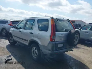 2003 Honda CR-V LX z VIN JHLRD68493C008030, wystawiony jako IAAI lot #42034191 z przebiegiem 290 596 mil mil oraz . Historia ofert i sprzedaży dostępna na DreamBid. Obrazek 3.