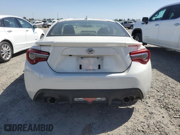 2017 Toyota 86 z VIN JF1ZNAA11H8706337, wystawiony jako Copart lot #56076365 z przebiegiem 111 330 mil mil oraz Czysty tytuł • Clean title. Historia ofert i sprzedaży dostępna na DreamBid. Obrazek 6.